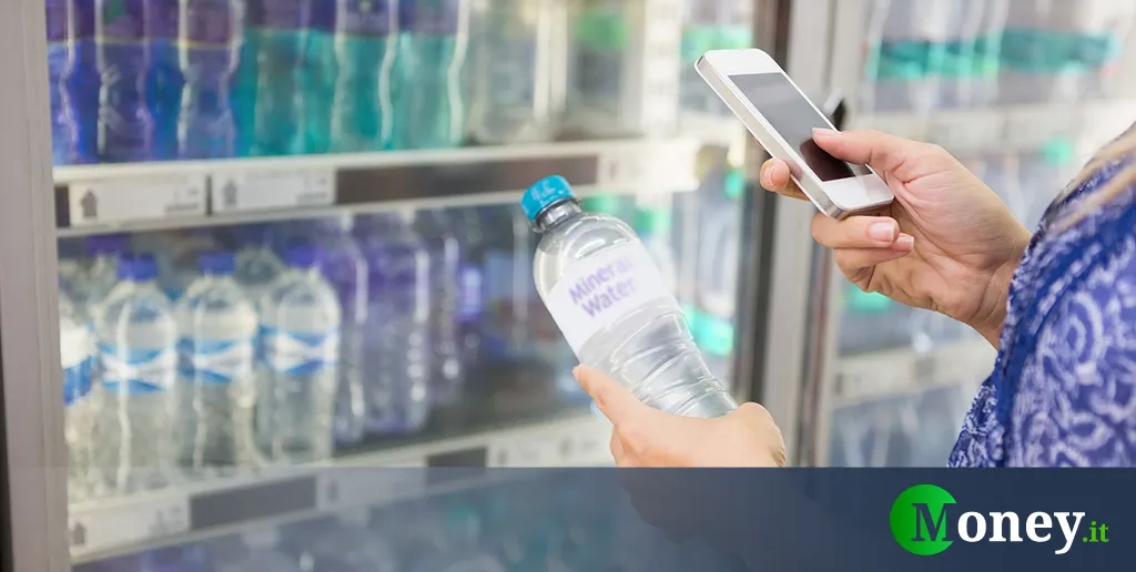 Trinkwasser aus Plastikflaschen: ein unterschätztes Gesundheitsrisiko
